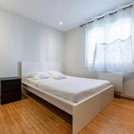 Apartment Proche Gem Et Gare: 3 Chambres-clim-balcon-wifi *