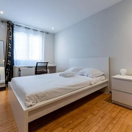 Apartment Proche Gem Et Gare: 3 Chambres-clim-balcon-wifi *